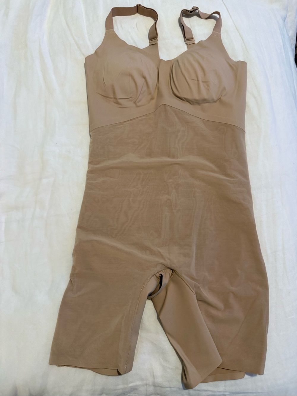 Honeylove Seamless Nude Shapewear Bodysuit with Built-In Bra NWOT 1354